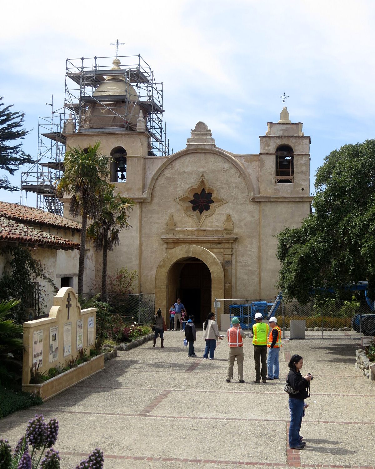 The front of the Carmel Mission Basilica and its courtyard
